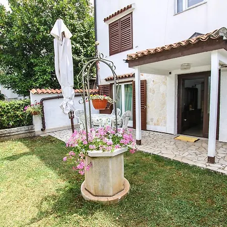 Apartment Velina *