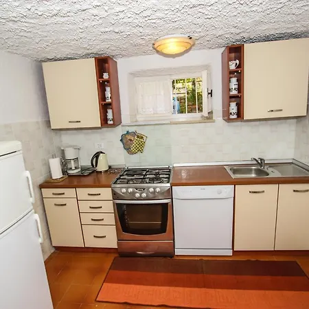 Apartament Velina